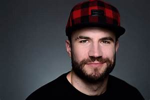 Artist Sam Hunt